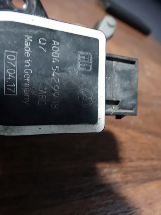 Rechter voorlamp niveausensor Mercedes W166 image 2