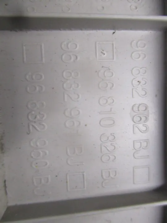 Vänster Framsäteskåpa Peugeot Partner III Tepee 12-15 image 3