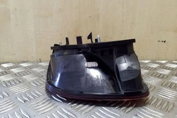 Luz de maletero izquierda VW TOUAREG 7L6945093T image 5