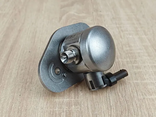Bomba de inyección OEM 8631642 para motor BMW B48 image 2