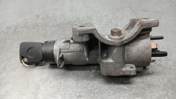 Peça Audi A3 8L FL 00-03R 1.6B OEM 4B0905851C image 3