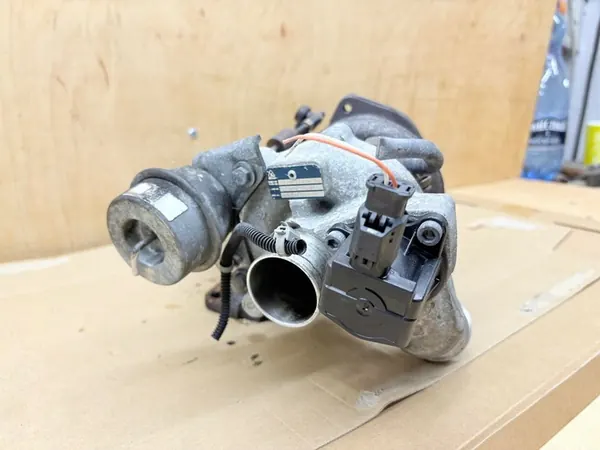 PEUGEOT RCZ 1.6 THP Turbo V762045580 image 5