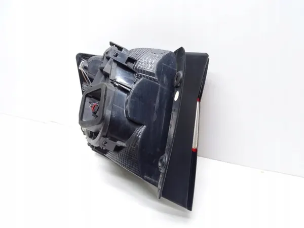 OEM 6V9945096 oikea takavalot Skoda Fabia III Farmarille image 6