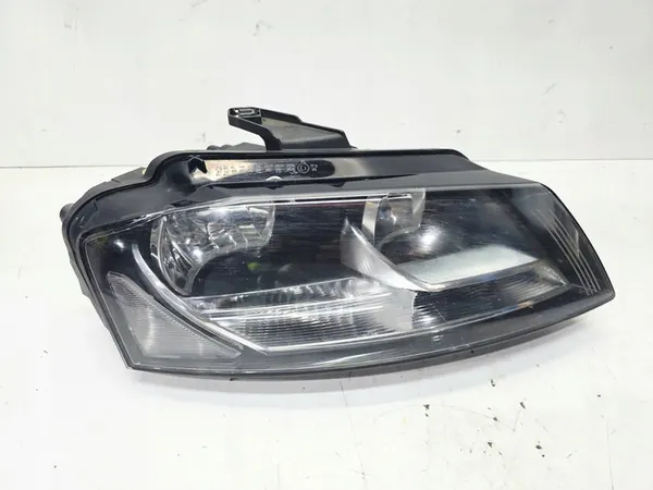 Faros Derecho Audi A3 8P Lift 8P0941004AK image 2