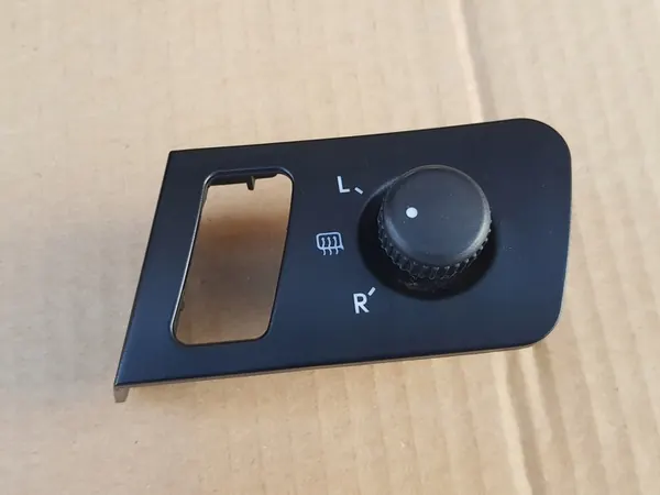 Spiegelverstellpanel - Links Vorne / VW Touran I Caddy III image 2