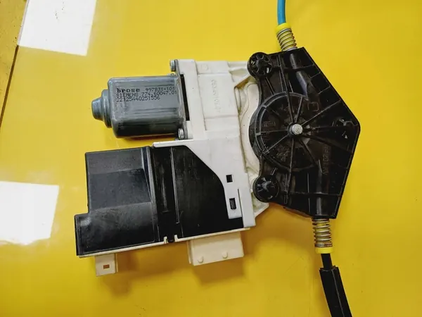 Elevador de vidro dianteiro direito Peugeot 307 Kombi 9634456880 image 8