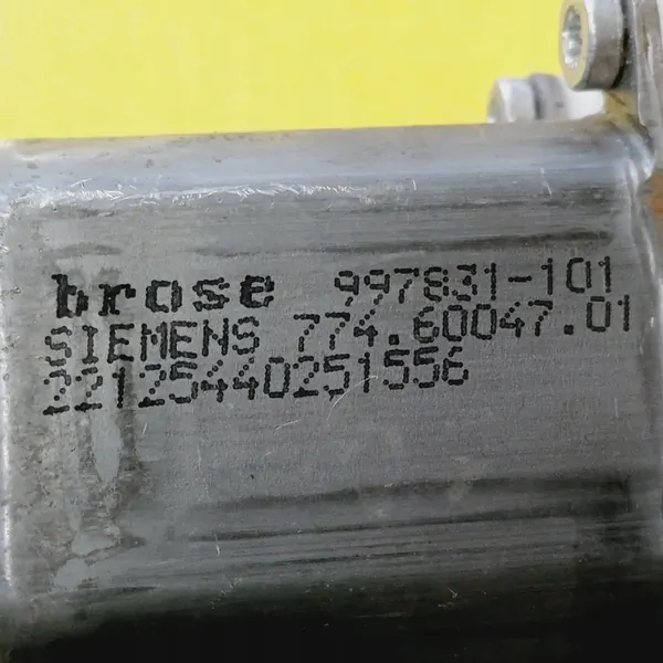 Elevador de vidro dianteiro direito Peugeot 307 Kombi 9634456880 image 9