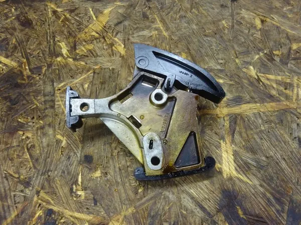 GOLF V AUDI TT 8J A3 8P 2.0 TFSI Tensor de Corrente OEM image 6