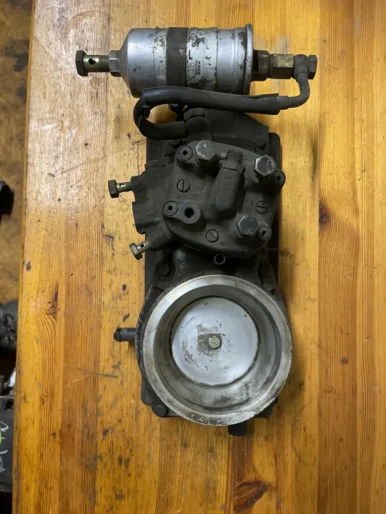 Distributeur Carburateur Injecteur OEM 049133353N image 6