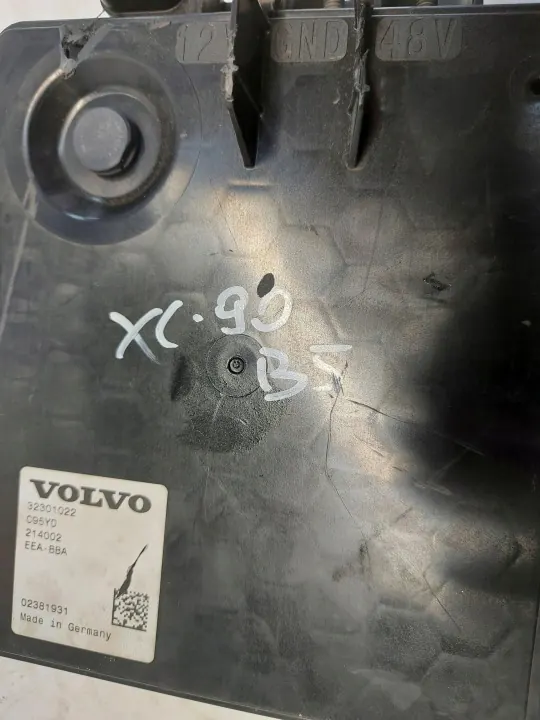 Conversor Híbrido Volvo OEM 32301022 - Usado image 7