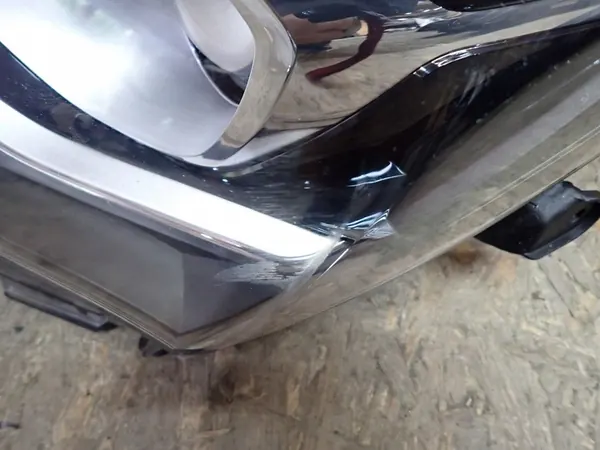 Faros izquierdo Toyota Yaris 3 III Lift 2017-2020 OEM 811700DJ90 image 2