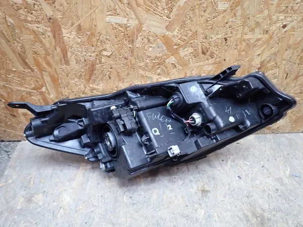 Faros izquierdo Toyota Yaris 3 III Lift 2017-2020 OEM 811700DJ90 image 6