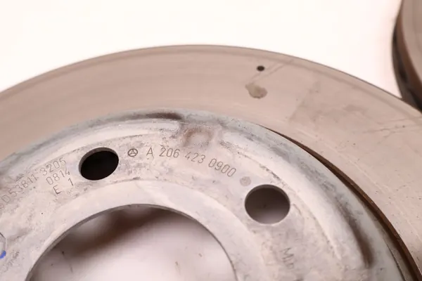 Remschijf Mercedes OE Achter A2064230900 C-Klasse W206, E-Klasse W214, CL image 4