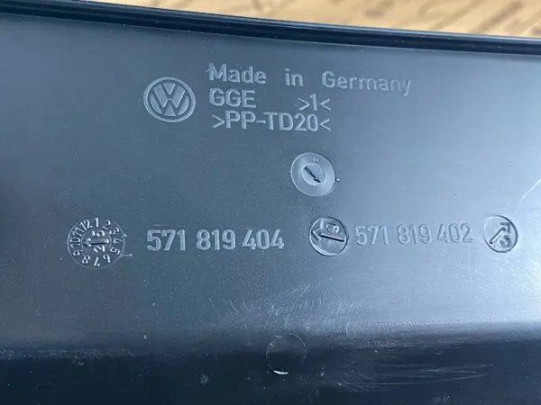 OEM 571819404C Rechte Windschutzscheibendichtung für VW Tiguan III image 5