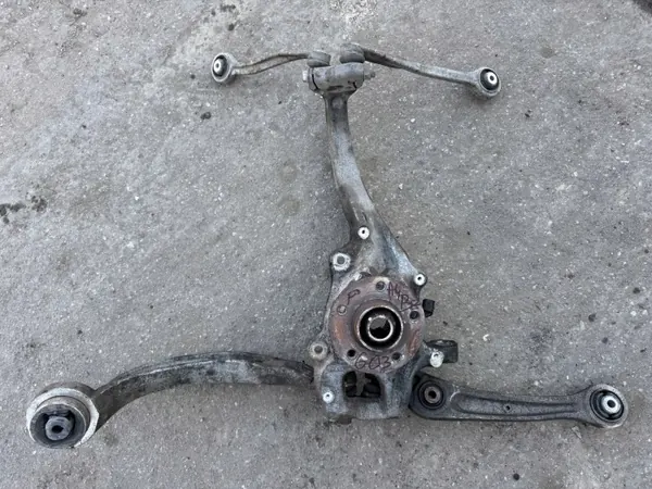 Moyeu Roue Droit Avant Audi OE 8K0407258ABS image 2