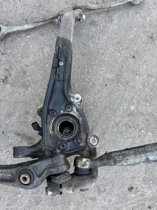 Moyeu Roue Droit Avant Audi OE 8K0407258ABS image 10