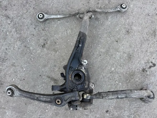 Moyeu Roue Droit Avant Audi OE 8K0407258ABS image 7