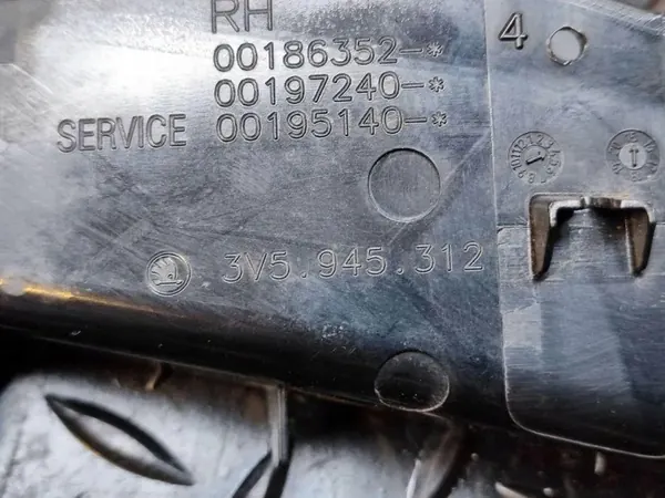 Connecteur de feu arrière Skoda OE OEM 3V5945312 image 4