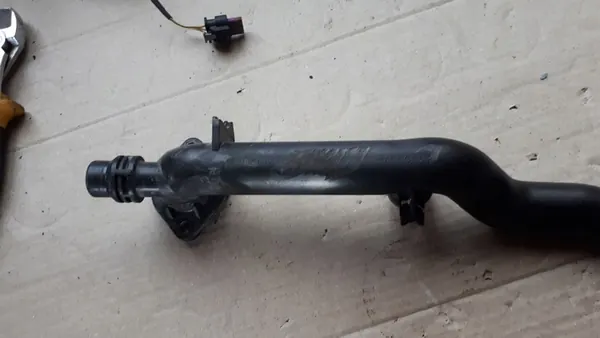 S4 B8 Vesiputki 3.0 TFSI SQ5 S5 A6 C7 OEM image 2