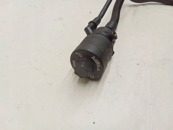 Tuyau AdBlue Audi OEM 8T0131963H - Audi OE d'occasion image 5