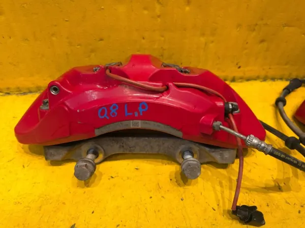 Pinzas de freno Audi Q8 OEM 4M0615106JT image 10