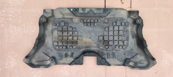 MERCEDES C 205 Motorhuv 2055200223 OEM image 2