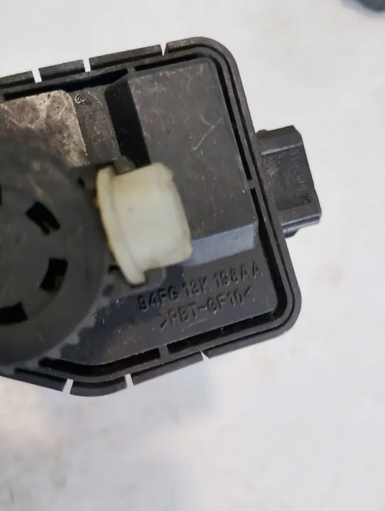 Régulateur Phare Ford Fiesta OEM 94FG13K198AA image 4