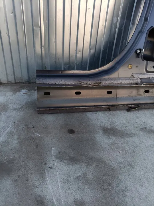 Pilar central direito usado para Dodge Durango 2014-2018 image 6