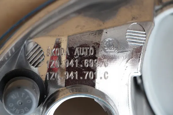 Farol Frontal Esquerdo Skoda Octavia II 2008-2013 image 3