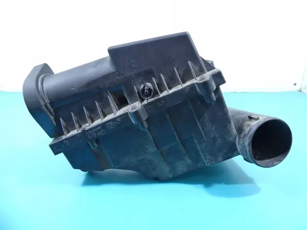 Ilmansuodattimen kotelo VW Passat B6 1.9 TDI image 4