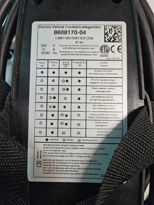 Cable de carga BMW i3 OEM 8606170 - Usado image 6
