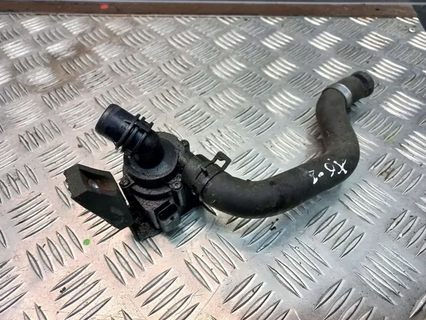 Vattencirkulationspump BMW X6 E71 2009 OEM 9130387 image 3
