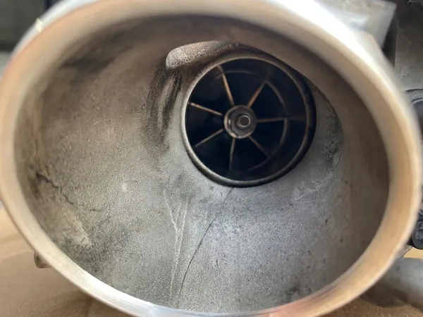 VW AUDI SKODA SEAT 2.0 TDI Bi-TURBO Turbo 03N145401G image 3