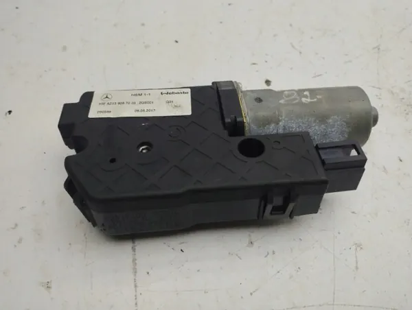 Mercedes-Benz Schiebedachmotor OEM A2139067003 image 6
