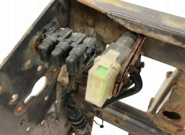 OEM 20824104 Volvo Batteriebehälter - Gebraucht image 6