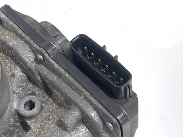 Corps de papillon OEM 22030-0T110 pour Toyota Corolla E21 image 3