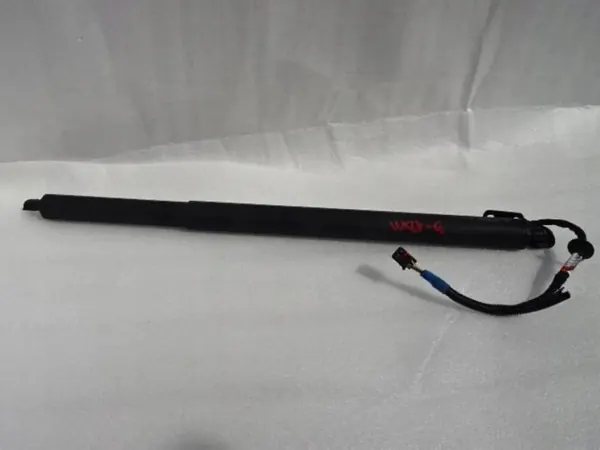 Nissan Qashqai III J12 elektrische achterklepactuator links achter OEM 905616UA0C image 2