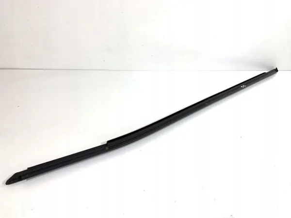 Bande racleuse avant droite OEM pour Skoda Octavia IV image 3