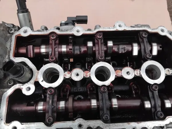 OEM 06E103374B Rechter Zylinderkopf Audi A6 C6 3.2 FSI image 6