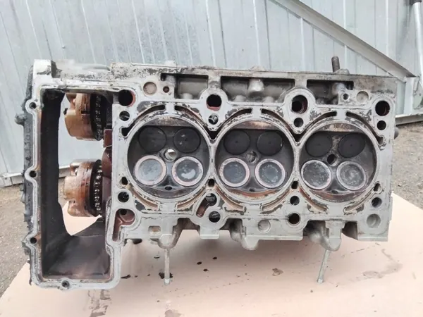 OEM 06E103374B Rechter Zylinderkopf Audi A6 C6 3.2 FSI image 7