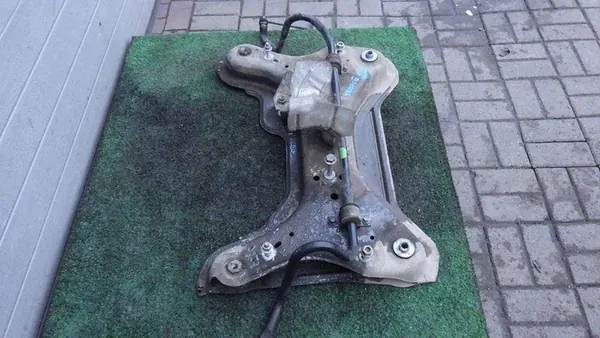 Châssis avant Trafic III Vivaro B Talento 1.6 DCI image 2