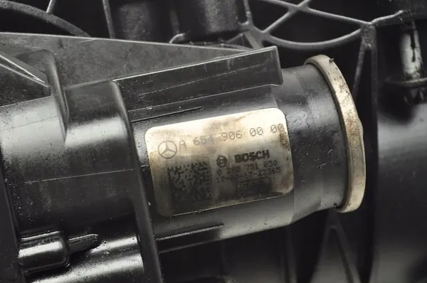 MERCEDES W238 W213 2.0 CDI 2018 INLAATMANIFOLD A6540902500 image 7