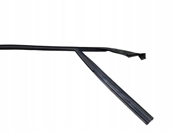 Mercedes-Benz E W213 A2137252700 Garniture vitre gauche image 5