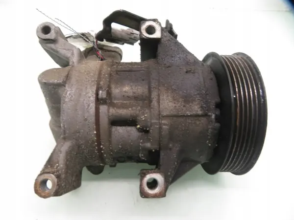 Compresseur Climatisation OEM 4472209436 Toyota Yaris I image 3