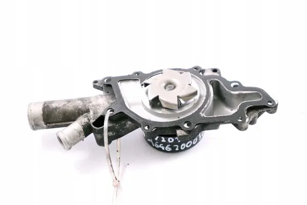 Mercedes W203 OM646 Diesel Vattenpump A6462000301 image 4