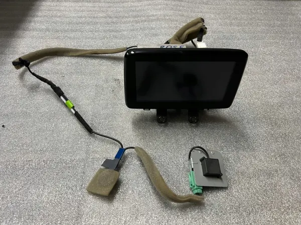 Mazda CX-3 Radiodisplay OEM EDDDAA111111WW 2019 image 2