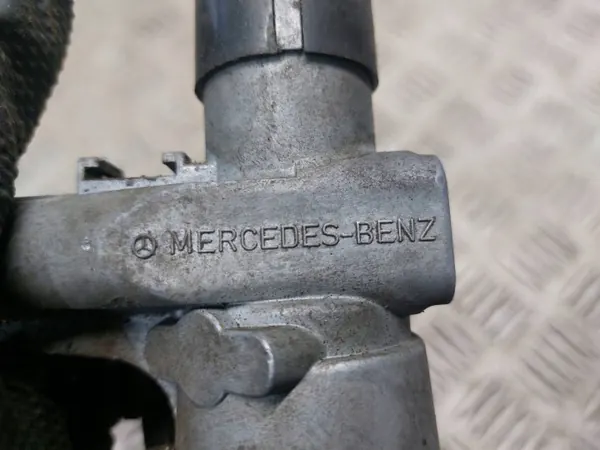 Pièce stationnaire clé canard Mercedes T1 OEM YMOS 160 image 4