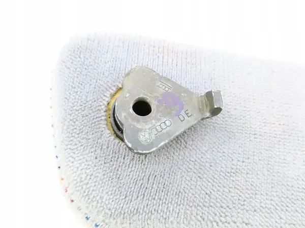 OEM 70188108114 Vasen samettikäsino VW T4 90-95 image 6
