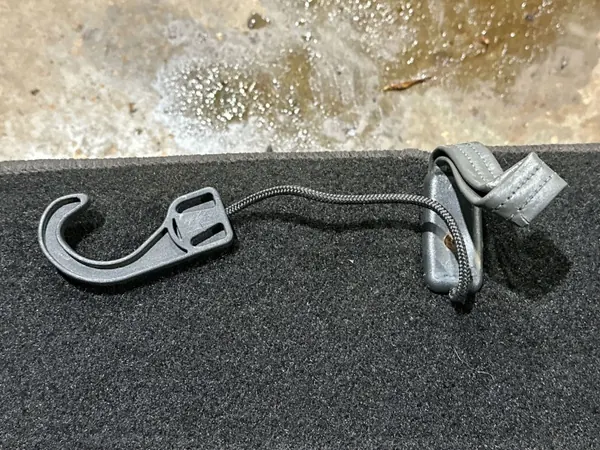 Alfombrilla de maletero usada OEM R230 para Mercedes-Benz SL image 3