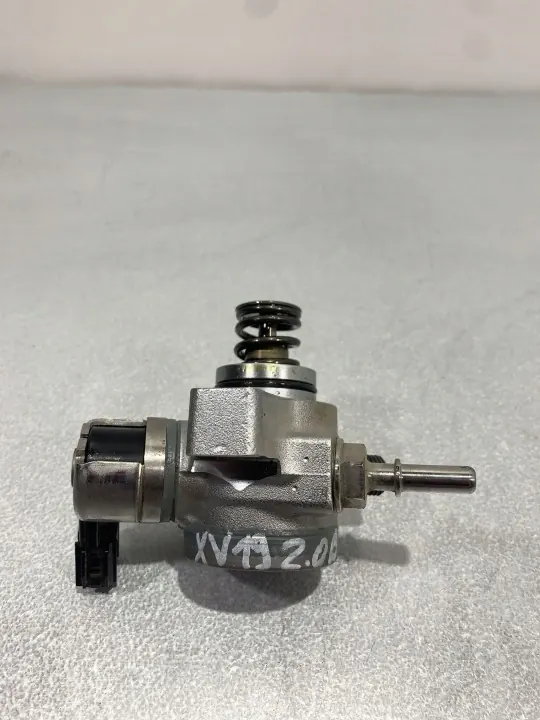 Pompe à carburant Subaru Forester OEM 2961000330 image 3